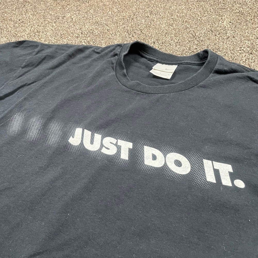 Nike Just Do It Graphic T-Shirt Mens Large Black Short Sleeve Crew Neck Cotton